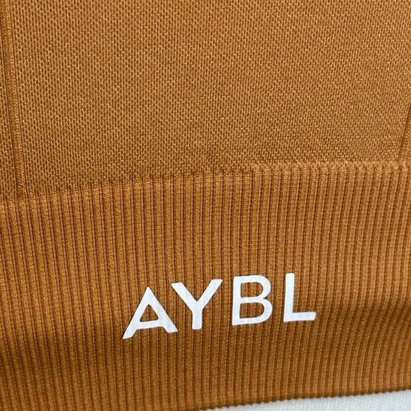 AYBL Reflex Seamless Long Sleeve Crop Top Size Medium Thumbholes Compression - Picture 2 of 8